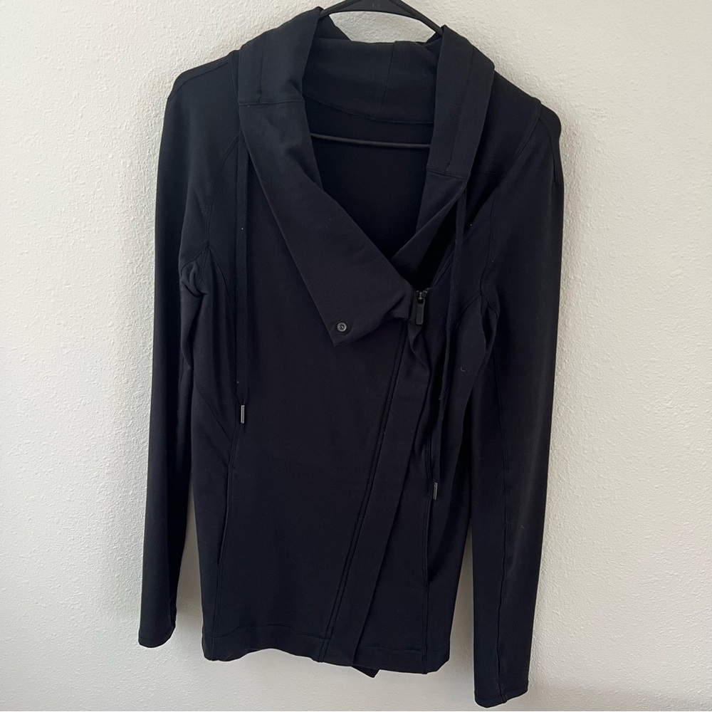 Lululemon Jacket size 4